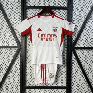 25/26 enfants Benfica TROISIÈME Taille du jeu: 16-28